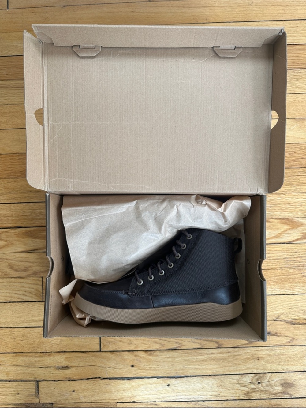 NWT OluKai Molina Boot DK Wood/ DK Wood - Picture 7 of 7